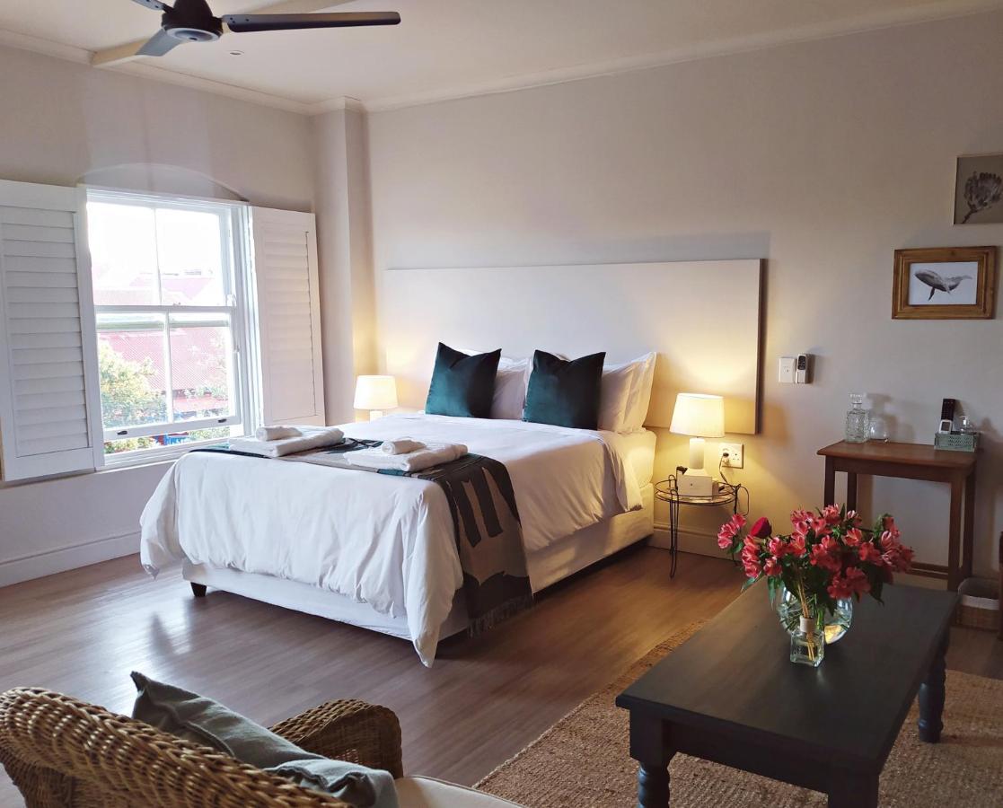 Apartment At Hermanus Waterfront מראה חיצוני תמונה