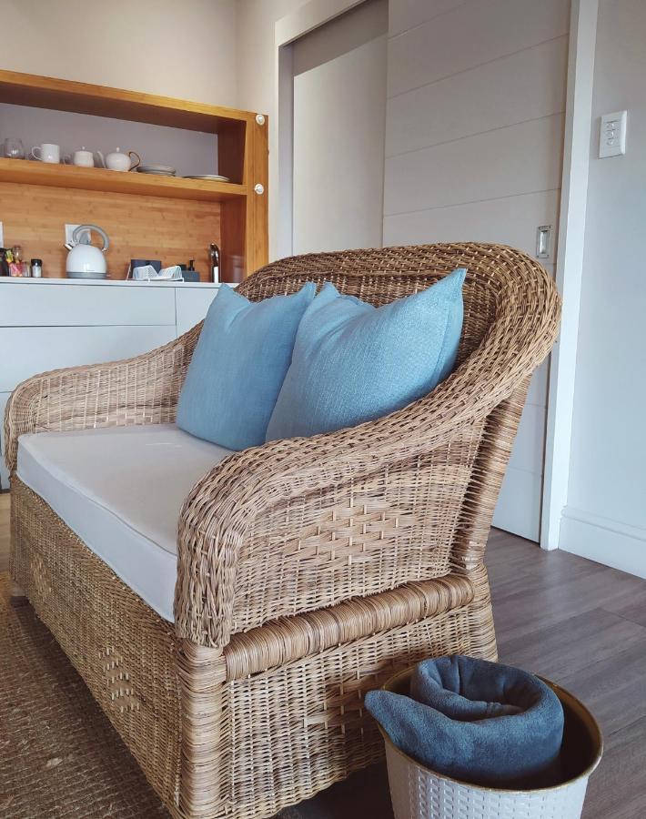Apartment At Hermanus Waterfront מראה חיצוני תמונה