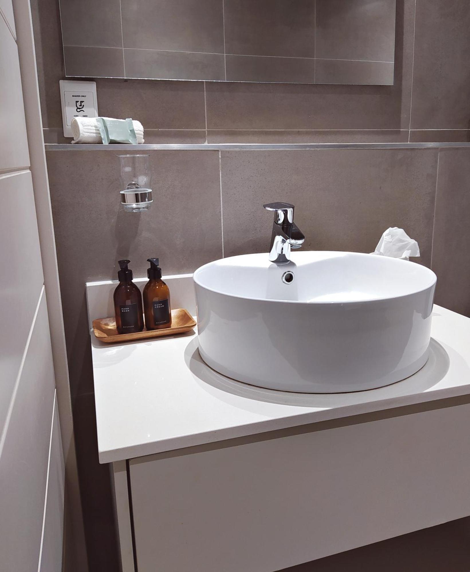 Apartment At Hermanus Waterfront מראה חיצוני תמונה