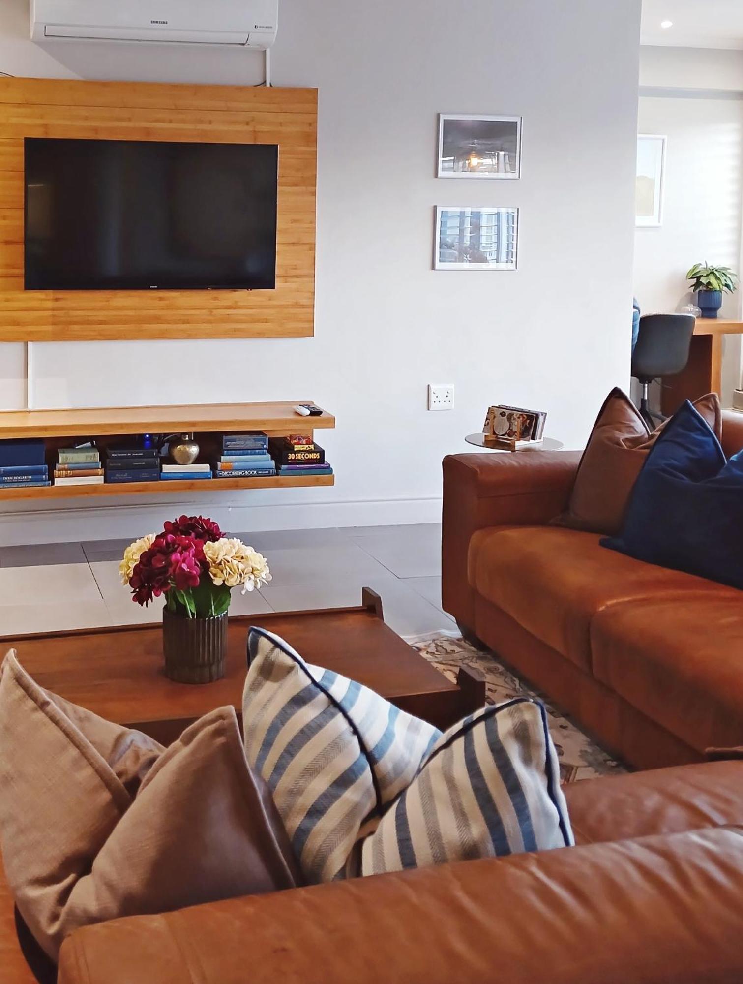 Apartment At Hermanus Waterfront מראה חיצוני תמונה